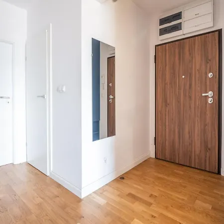 Krucza ~ Self Check-in 24h ~ Parking And Lift