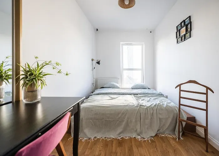 Krucza ~ Self Check-in 24h ~ Parking And Lift Apartman *