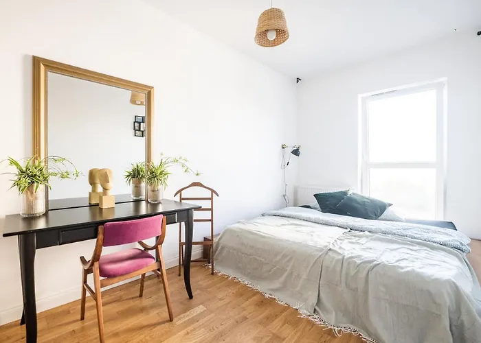 Krucza ~ Self Check-in 24h ~ Parking And Lift Apartman