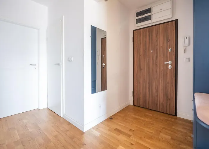 Krucza ~ Self Check-in 24h ~ Parking And Lift