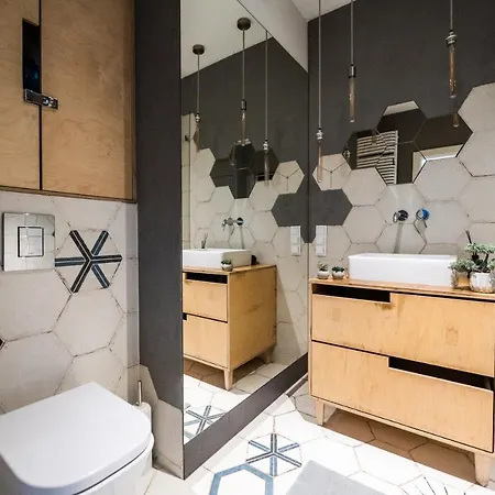 Apartamento Krucza ~ Self Check-in 24h ~ Parking And Lift *