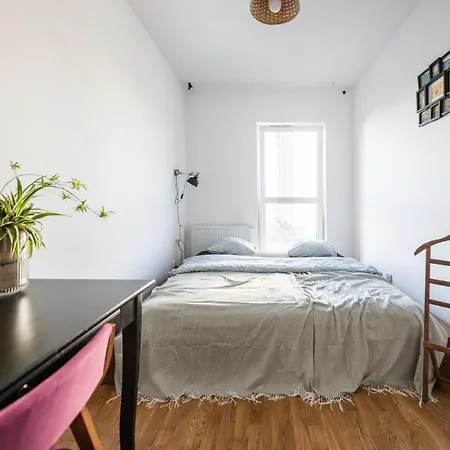 Krucza ~ Self Check-in 24h ~ Parking And Lift Apartman *